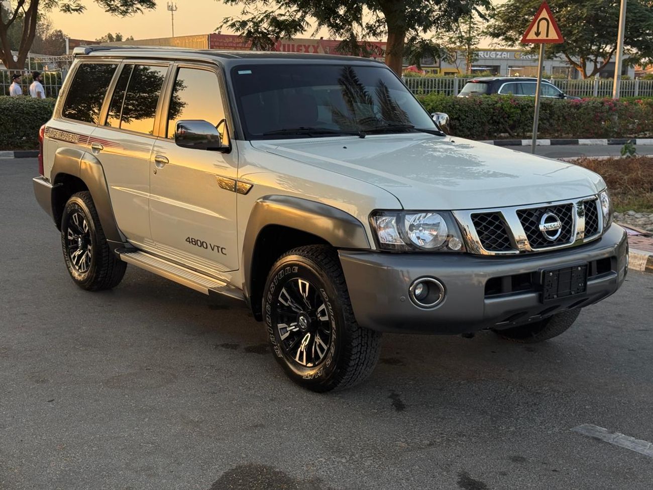 Nissan Patrol Super Safari GCC SPEC NEAT AND CLEAN UNDER WARRANTY