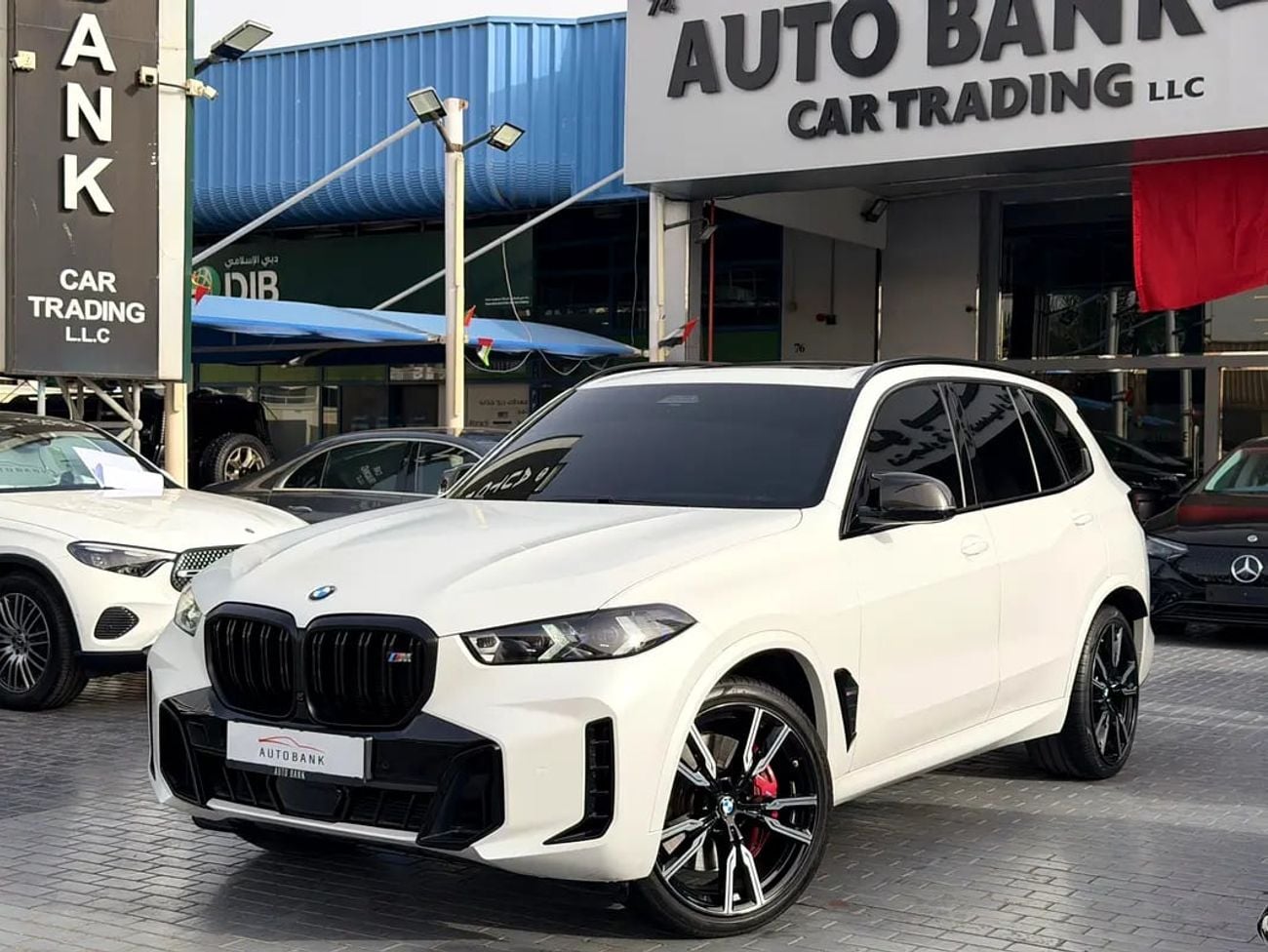 بي أم دبليو X5 M60i LUXURY