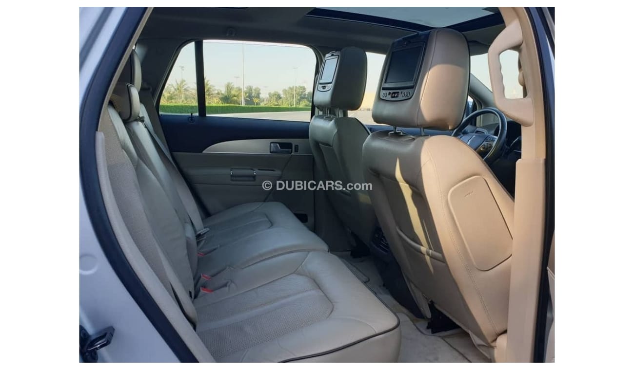 Lincoln MKX Luxury LINCOLN MKX 2014 GCC PERFECT CONDITION - FULL SERVICE HISTORY AVAILABLE - LOW MILEAGE