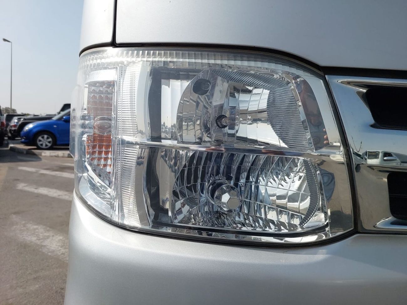 تويوتا هاياس (RAMADAN OFFER) TOYOTA HIACE VAN RHD 2013 MODEL 2.0 L PETROL AUTOMATIC(PM88710)