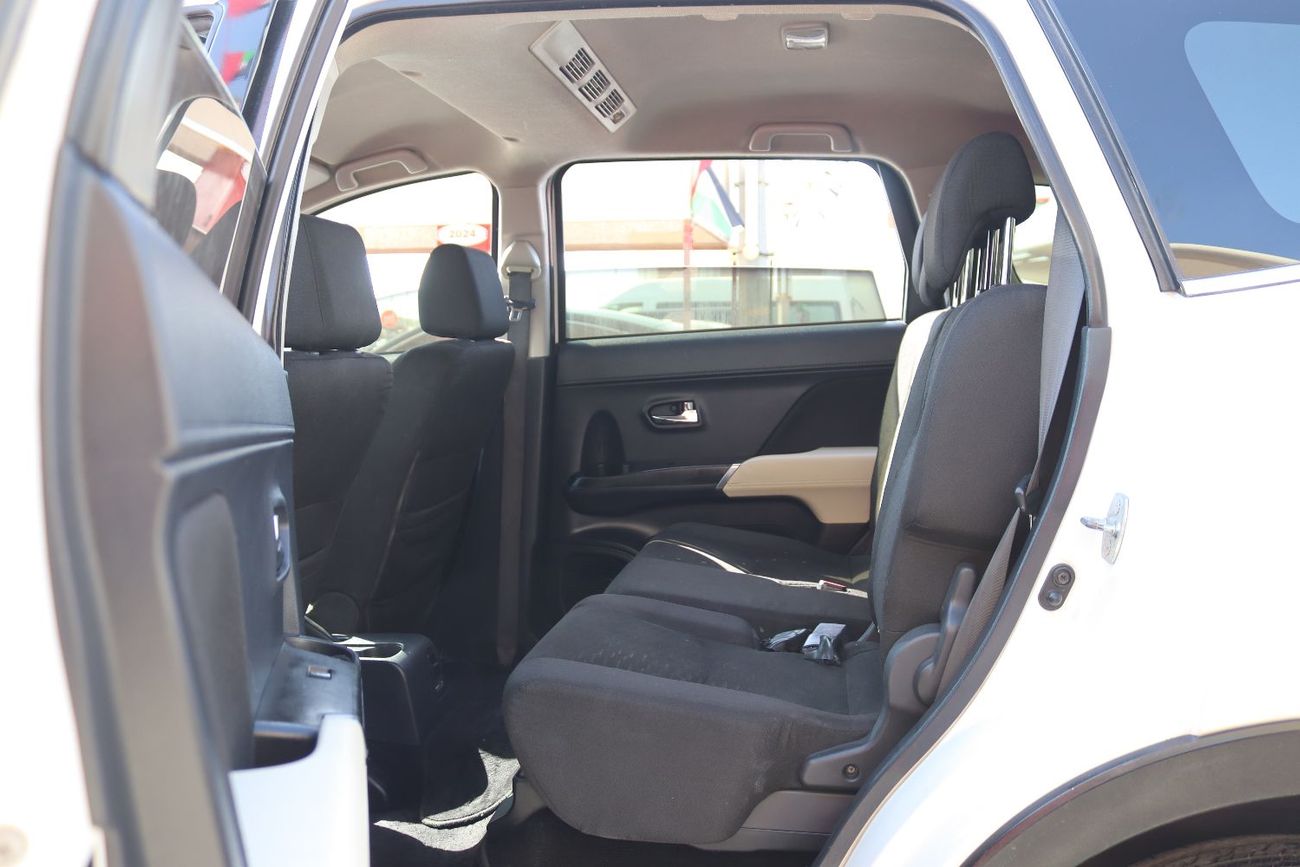 تويوتا راش تويوتا راش - 2019  - خليجى - بدون حوادث -  محرك 1500 - عدد 7 مقاعد  بحاله ممتازه