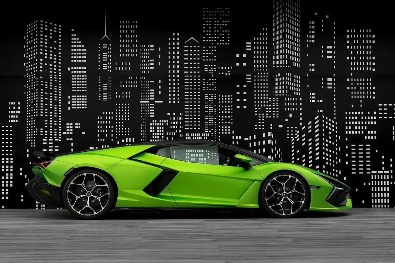 Lamborghini Revuelto 6.5L V12 Hybrid LAMBORGHINI | REVUELTO | FULL CARBON | GCC SPECS DEALER WARRANTY + SERVICE CONTRAC
