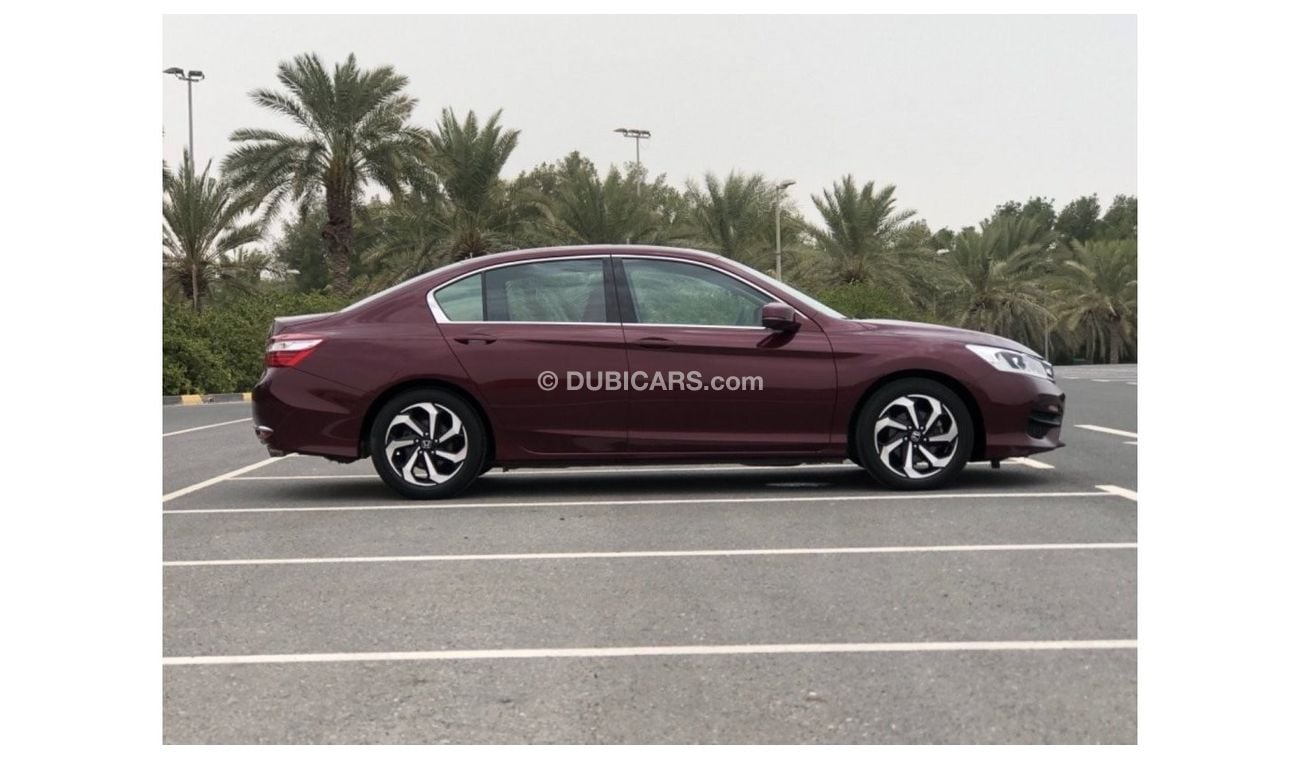 Honda Accord LX Model 2017 GCC CAR PERFECT CONDITION INSIDE AND OUTSIDE FULL OPTION SUN ROOF LEATHER SEATS NAVIGA