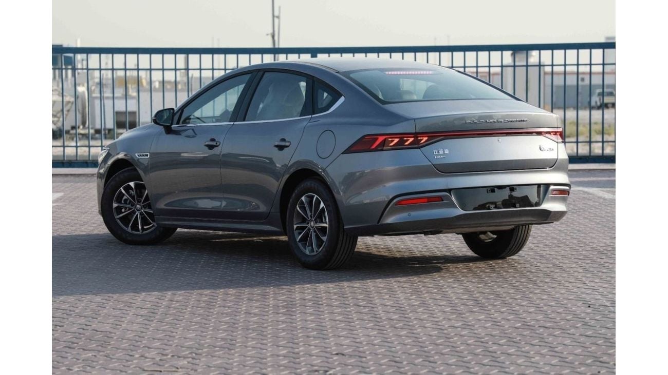 بي واي دي كين بلاس 2024 BYD Qin Plus DM-i Honor Lead 1.5 plug-in Hybrid - رمادي من الداخل بني | للتصدير فقط