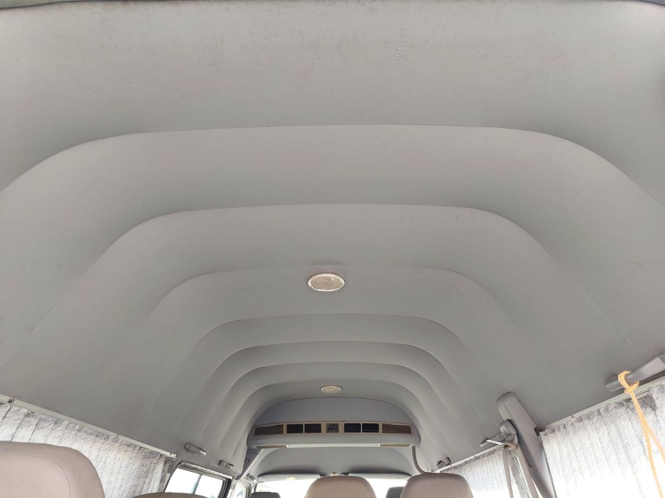 Toyota Hiace (RAMADAN OFFER) TOYOTA HIACE VAN RHD 2001 MODEL 3.0 L DIESEL AUTOMATIC(PM07214)