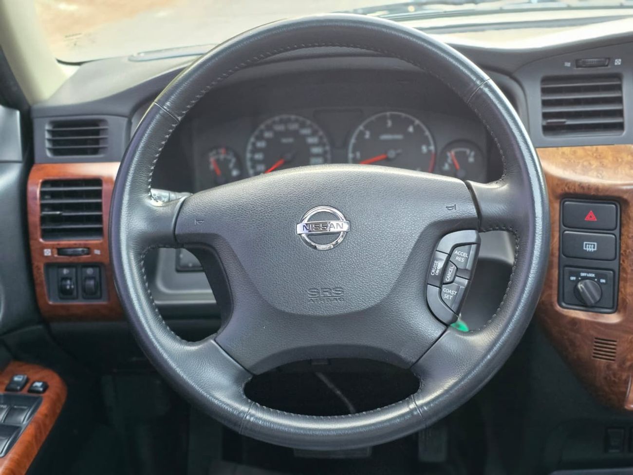 نيسان باترول سفاري Safari 4.8L A/T