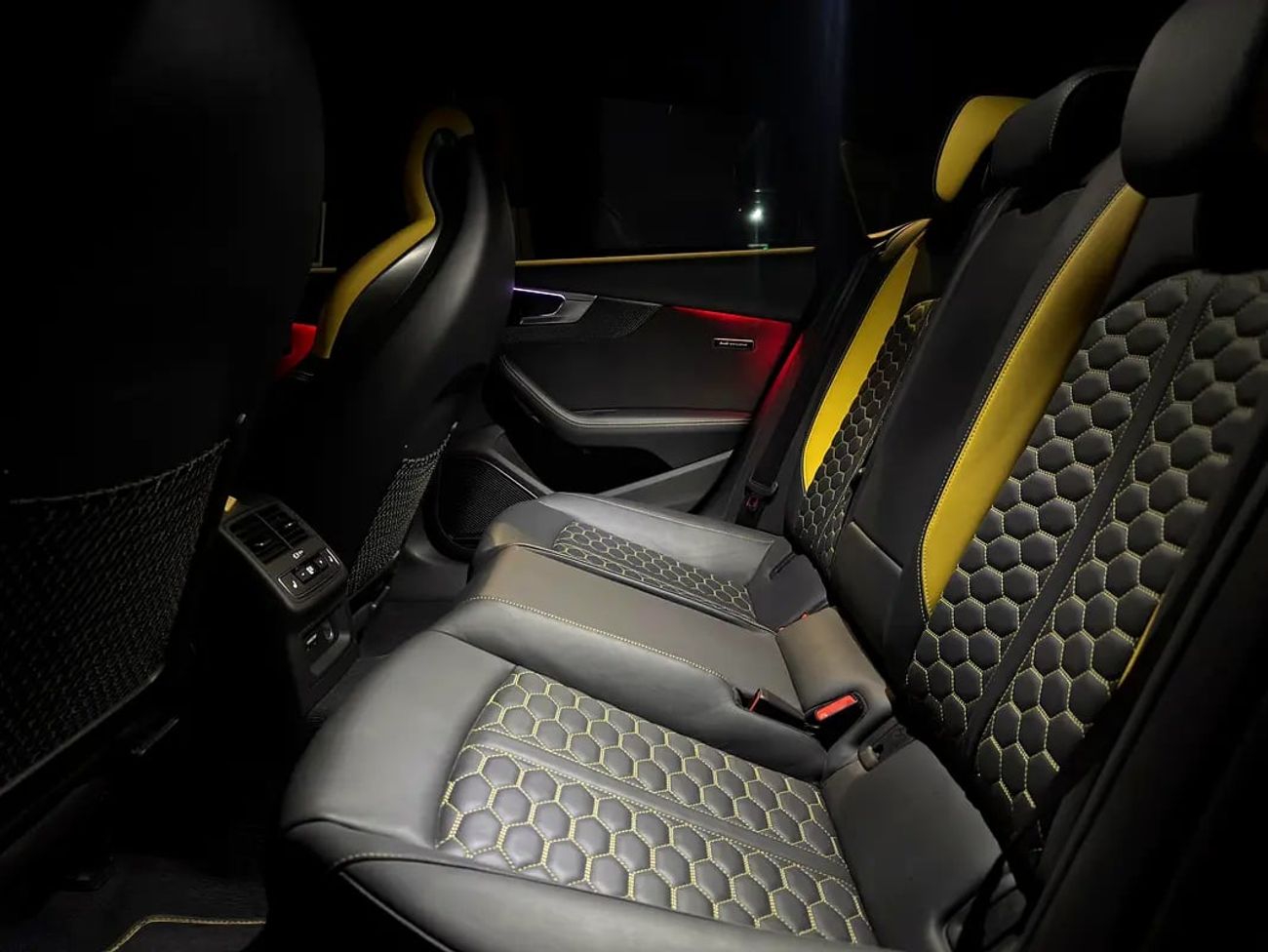 Audi RS5 Zero dent zero accident,clean title,with 1 year monarch extended warranty