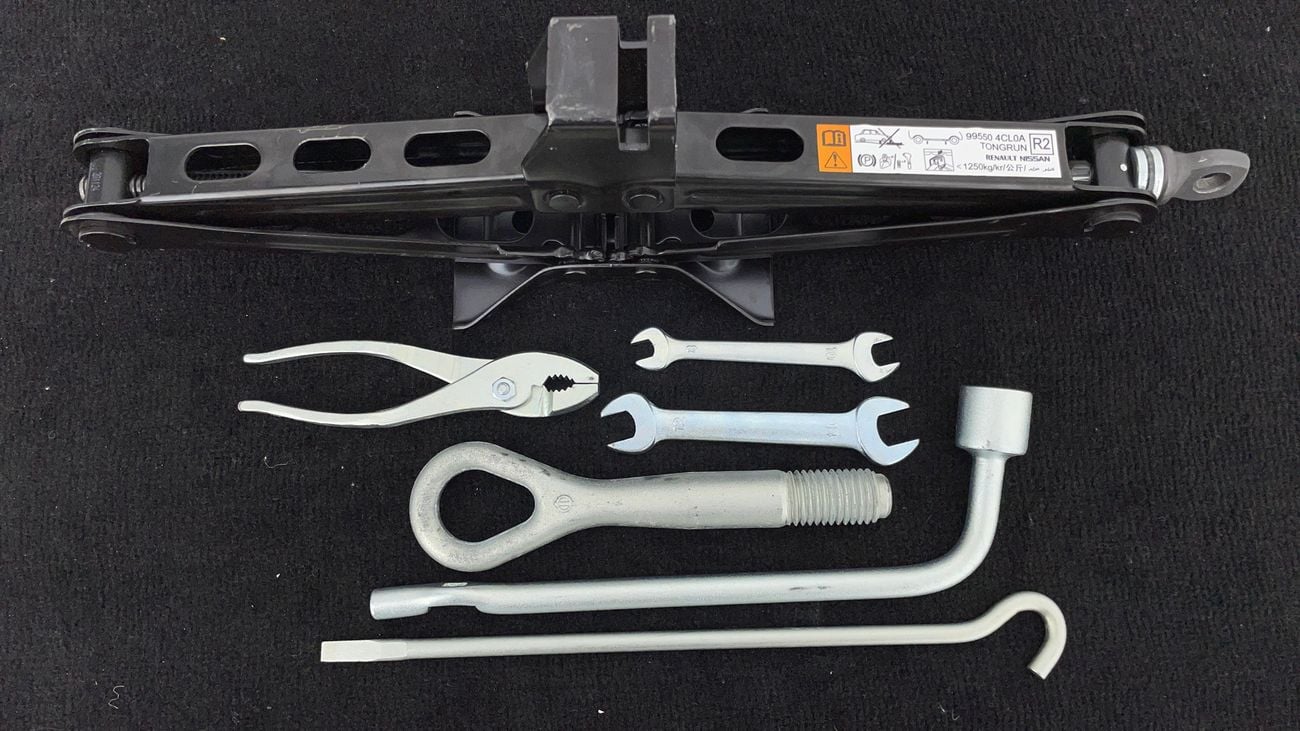 نيسان إكس تريل S 2.5 | بدون دفعة مقدمة | اختبار قيادة مجاني للمنزل