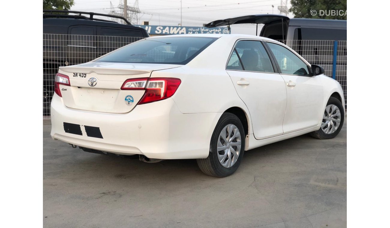 Toyota Camry 2.5L, DVD + Rear Camera + Parking Sensors Rear, Alloy Rims, Clean Interior and Exterior