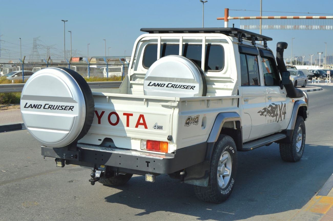 Toyota Land Cruiser Pick Up Double cabin