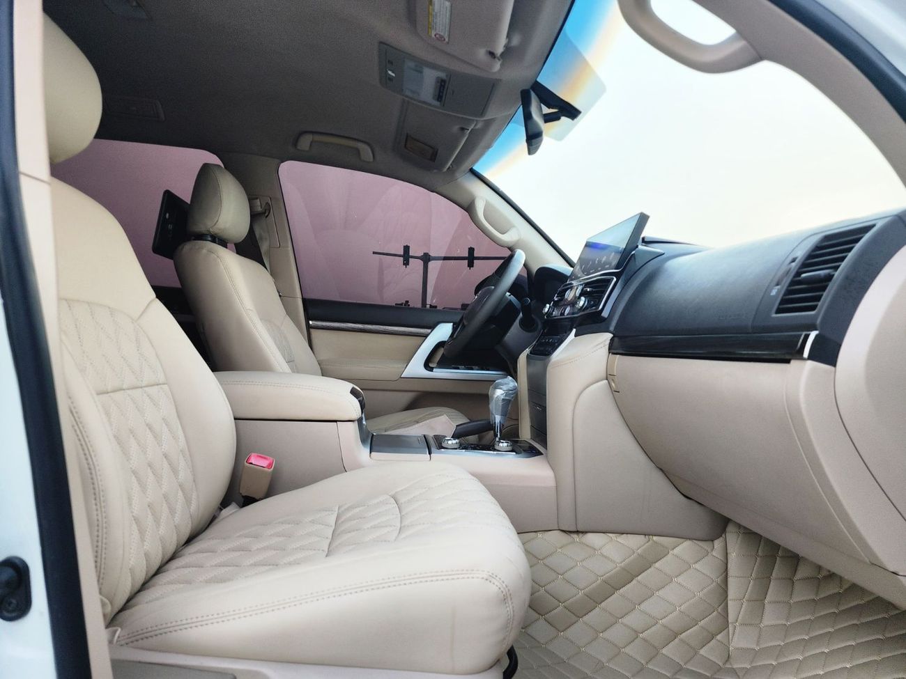 تويوتا لاند كروزر GX.R V6 upgrade 2024