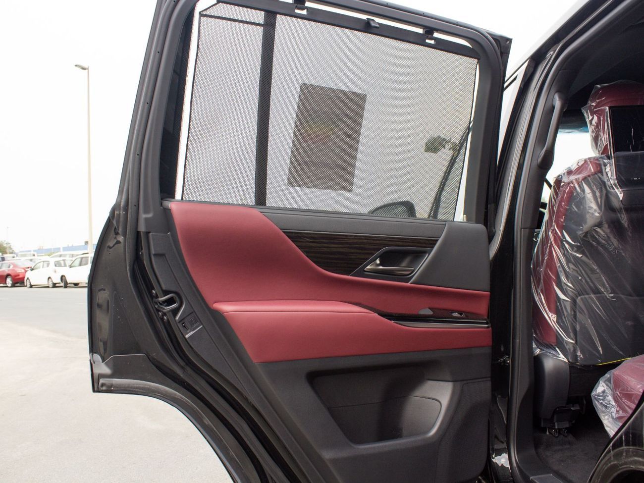 لكزس LX 700h EXPORT ONLY - LEXUS 700h 3.5L TWIN TURBO V6 TURBO SPORT