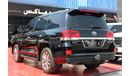 تويوتا لاند كروزر (2019) VXR V8 5.7, GCC, UNDER WARRANTY FROM LOCAL DEALER