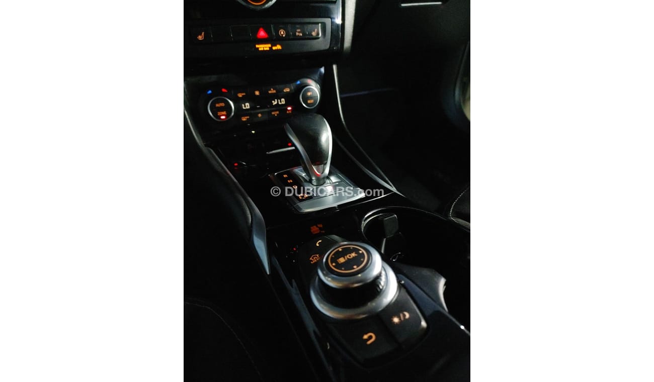 Infiniti Q30 Comfort
