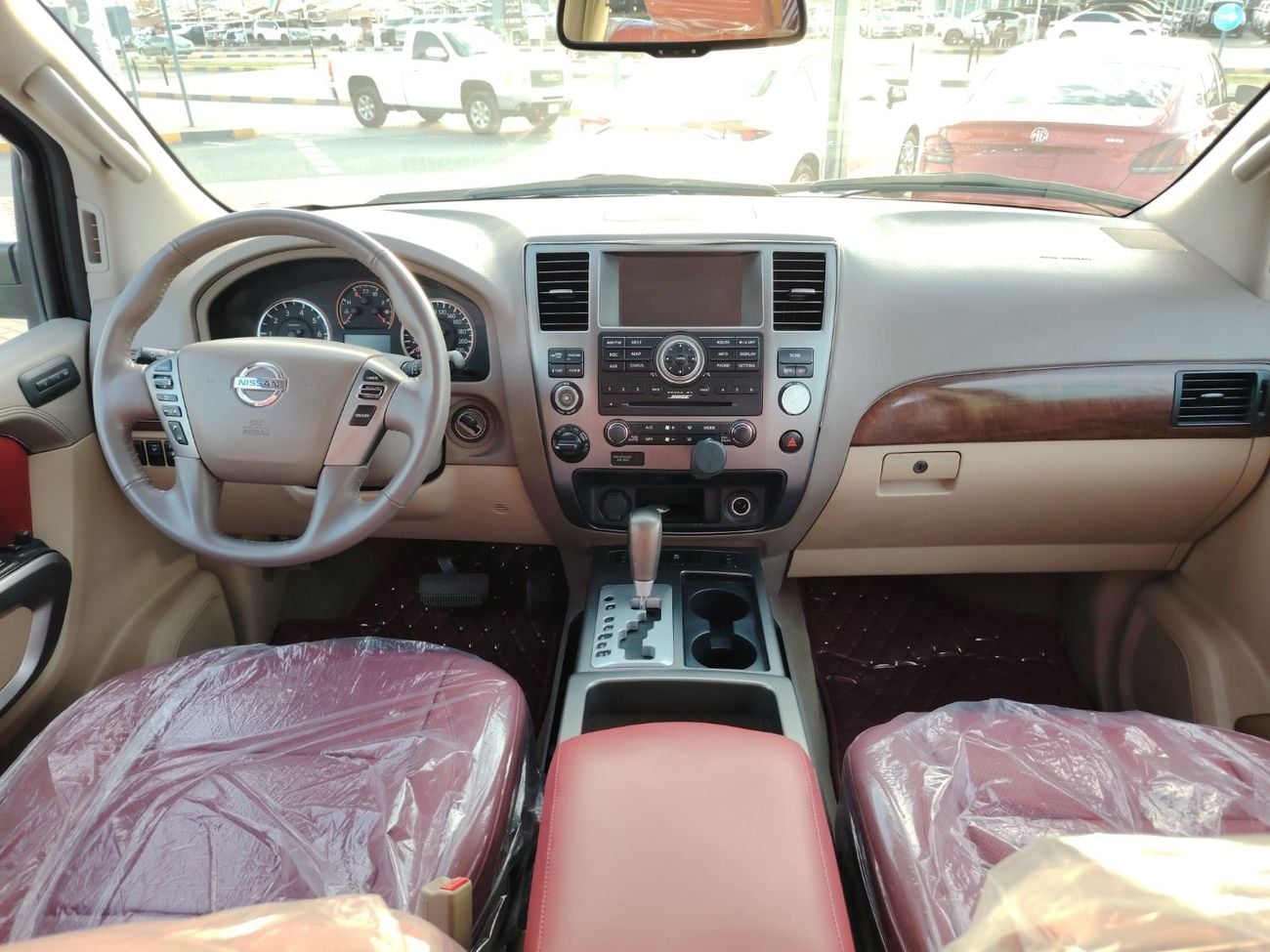 Nissan Armada LE 5.6L (320 HP)