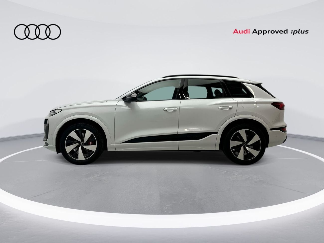 Audi Q6 e-tron SQ6 SUV e-tron quattro 490hp (Ref# 17711)
