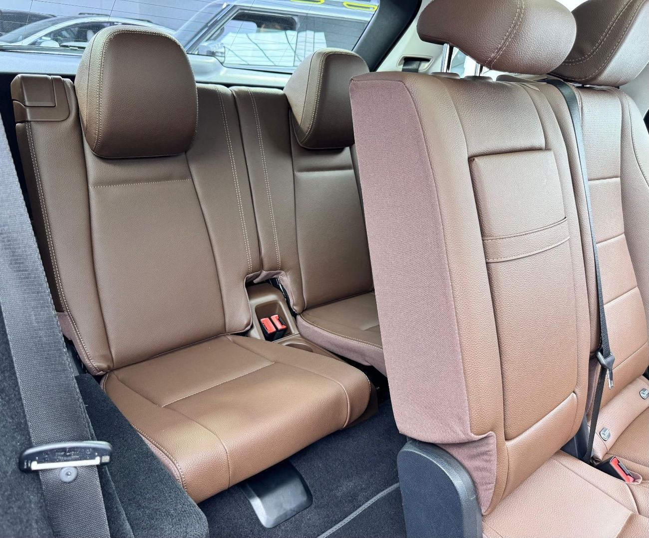 Mercedes-Benz GLE 450 4MATIC 2024 Mercedes Benz GLE450 AMG 4MATIC, 2028 Mercedes Warranty + Service Pack, Very Low Km, GCC