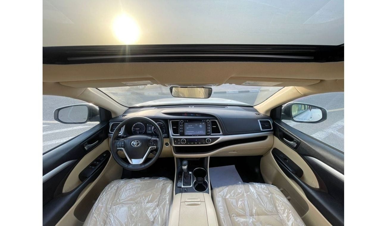 Toyota Highlander 2018 Toyota Highlander XLE 3.5L V6 Full Option Sunroof 7 Leather Seats - Radar & BSM Auto Trunk - 53