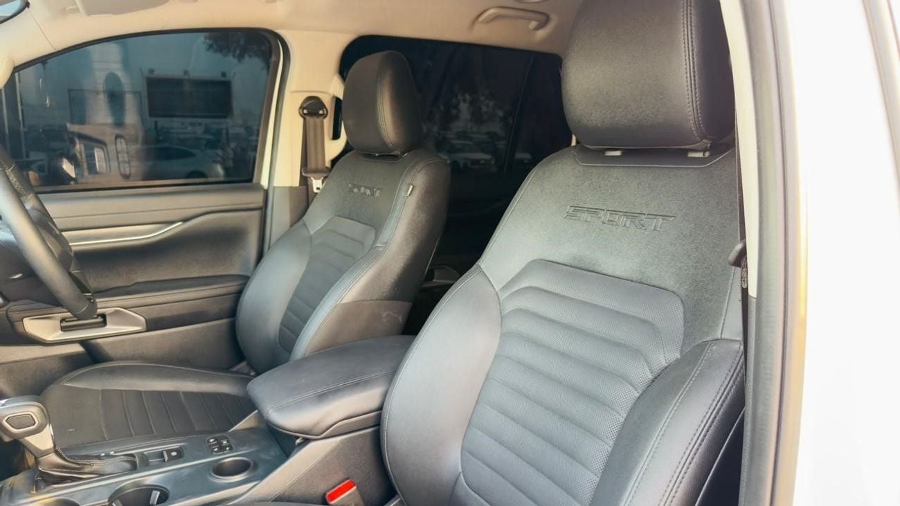 Ford Everest SPORTS | PUSH START | 2.0L DIESEL ENGINE | PARKING SENSORS | BACK CAMERA | AUTO | 2024 | RHD | 2WD