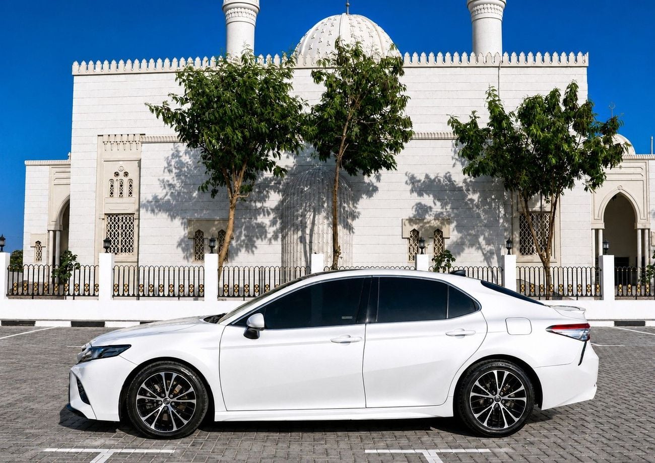Toyota Camry SPORT — фото 3