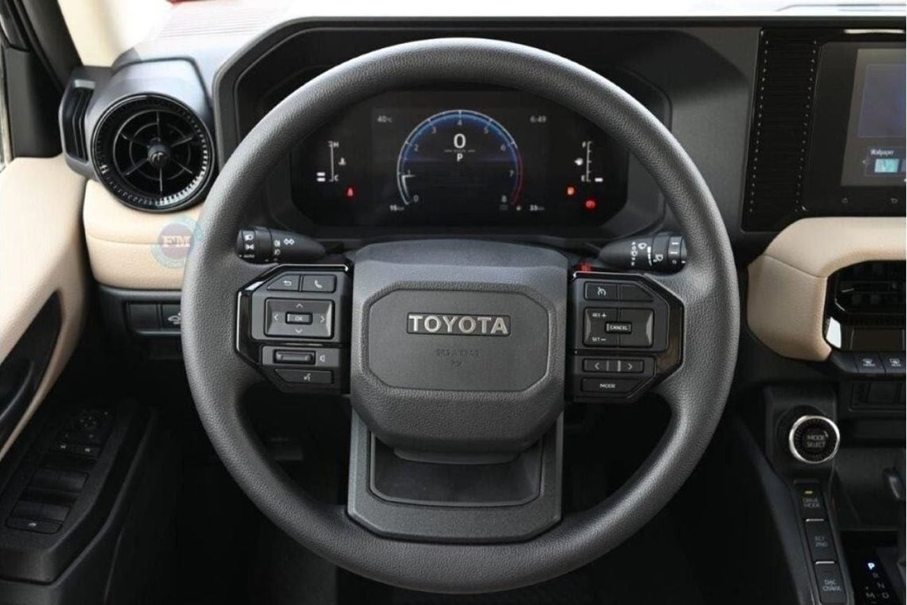 تويوتا برادو TXR 2.4L Petrol