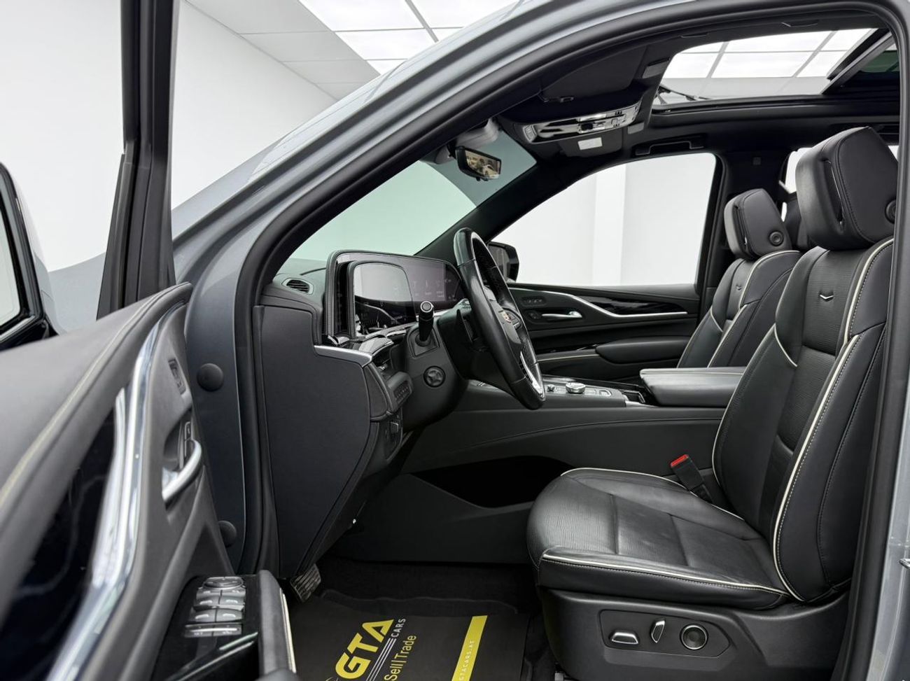 Cadillac Escalade 2023 Cadillac Escalade Sport, 2028 Cadillac Warranty + Service Pack, 8 Seater, Fully Loaded, GCC