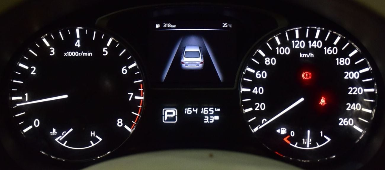 نيسان ألتيما EXCELLENT DEAL for our Nissan Altima 2.5 SV ( 2015 Model ) in Silver Color GCC Specs