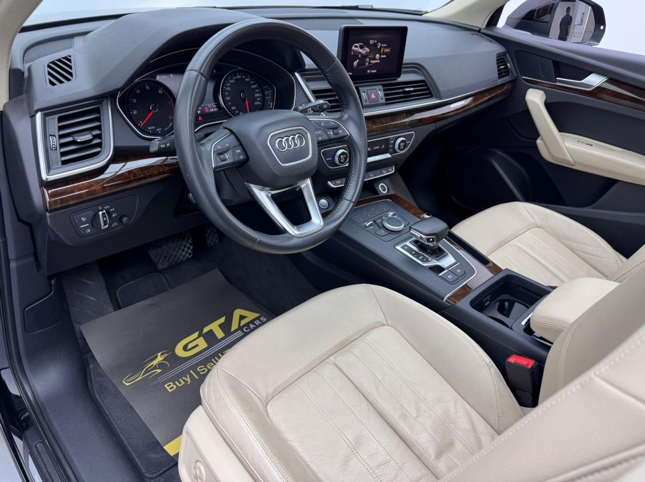 Audi Q5 45 TFSI Quattro S Line 2.0L (252 HP) 2018 AUDI Q5 45 TFSI S-Line Quattro, 1 Year Warranty, Audi Serv