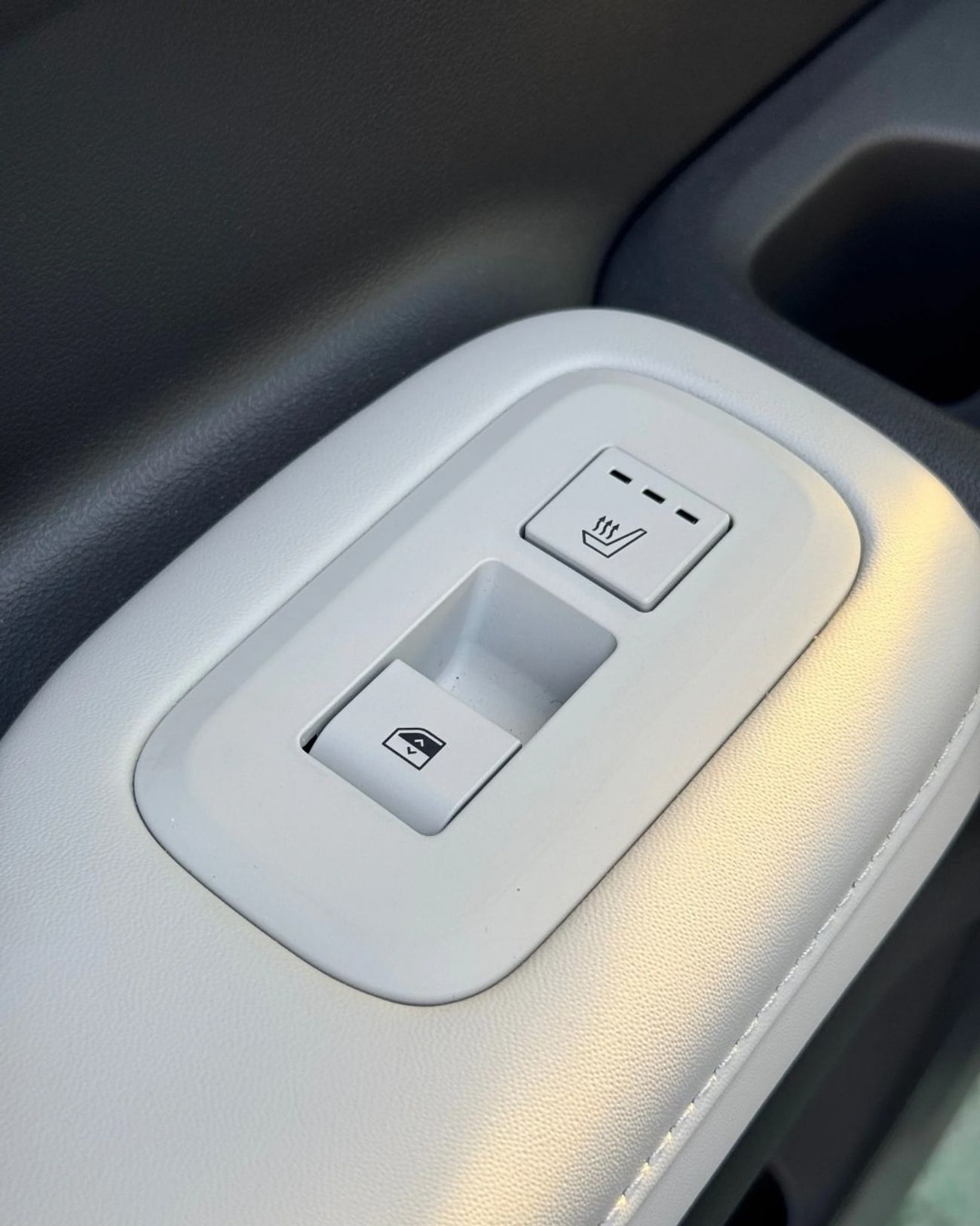 هيونداي سانتا في HYUNDAI SANTA FE 1.6T HEV Gold - 2026 MODEL - GRAY COLOR