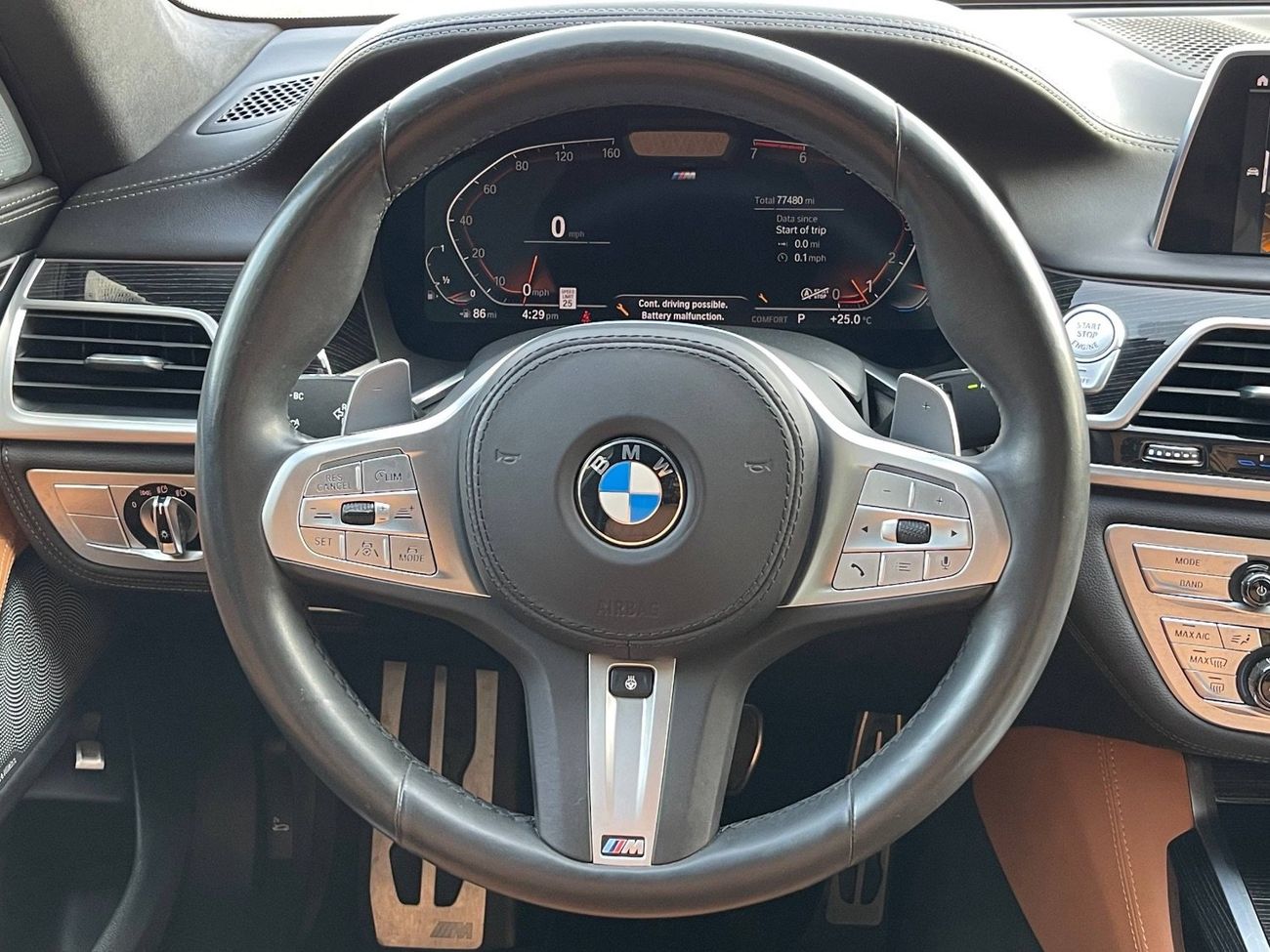 BMW 750i M PACKAGE / V8 TT 4.4L / PANORAMIC SUNROOF / 360 CAMERA / BIG SEATS / 20” RIMS / LOW MILEAGE