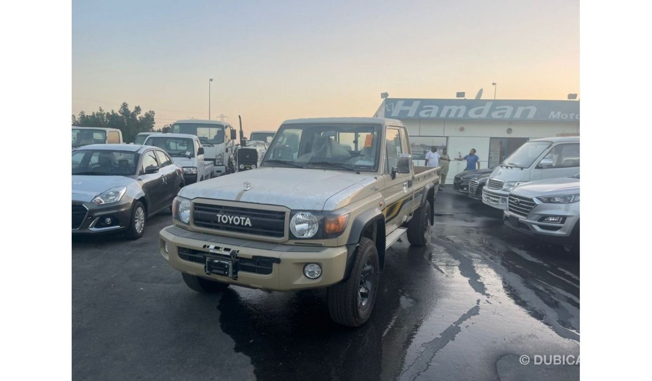 Toyota Land Cruiser Pick Up v6 petrol