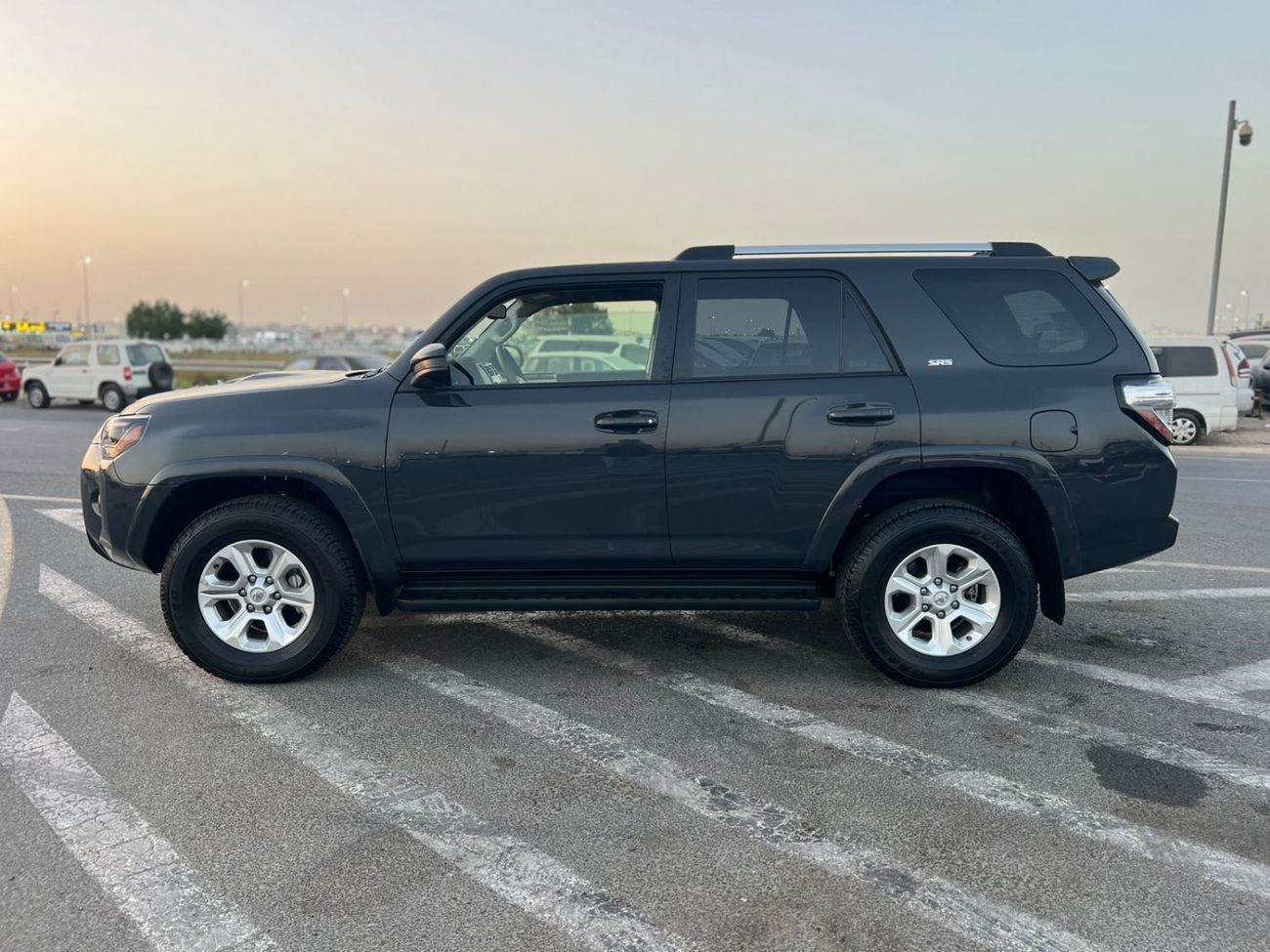 تويوتا Runner4 2024 TOYOTA 4Runner SR5 - Push Start - Electric Seats - Rear Camera - 4wheel 4X4 -