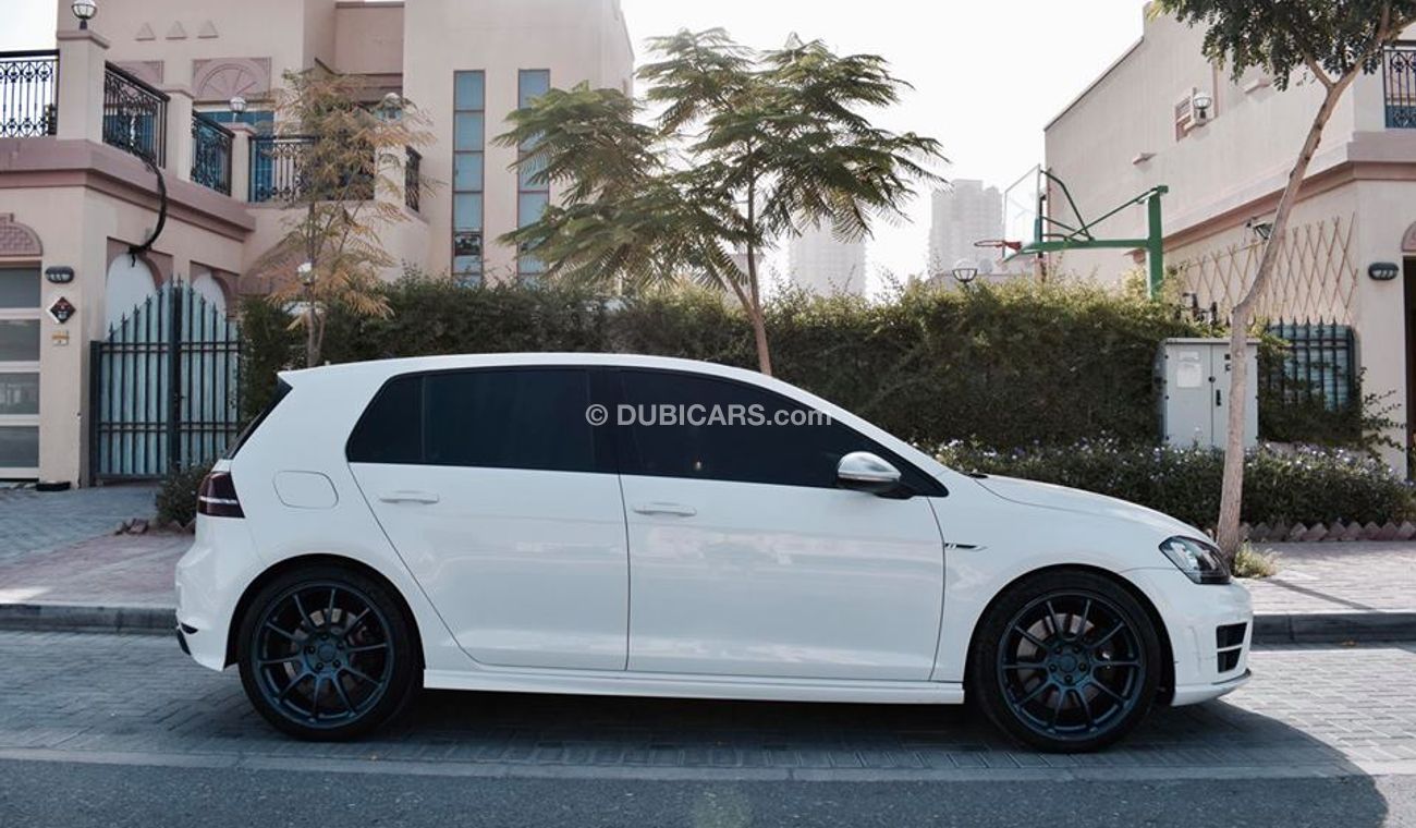 فولكس واجن جولف R 4 Motion