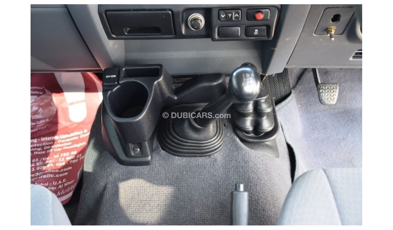 تويوتا لاند كروزر بيك آب