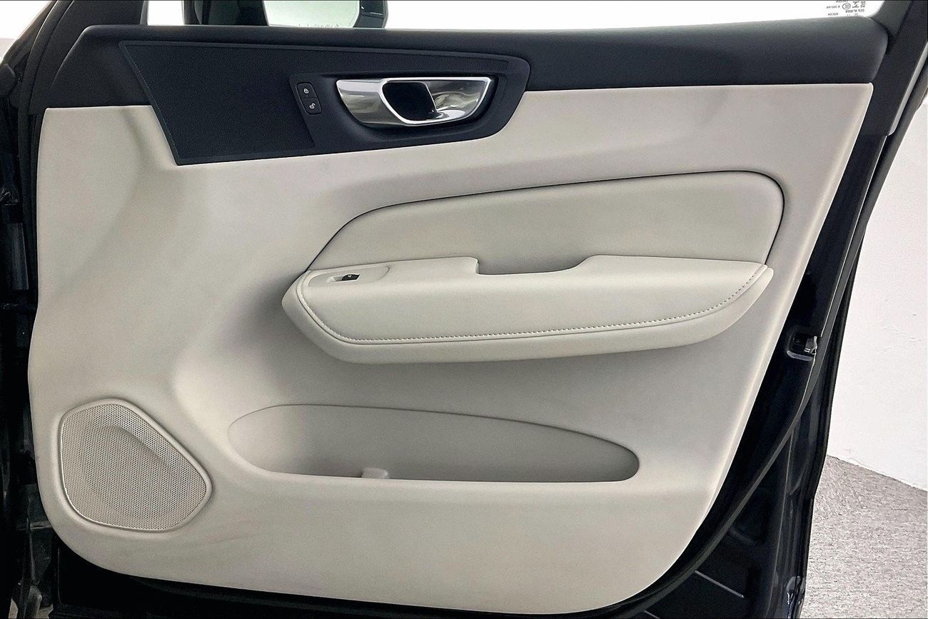 فولفو XC 60 B5 Core | شامل الضمان | 0 ﺪﻔﻋﺓ ﺃﻮﻟﻯ