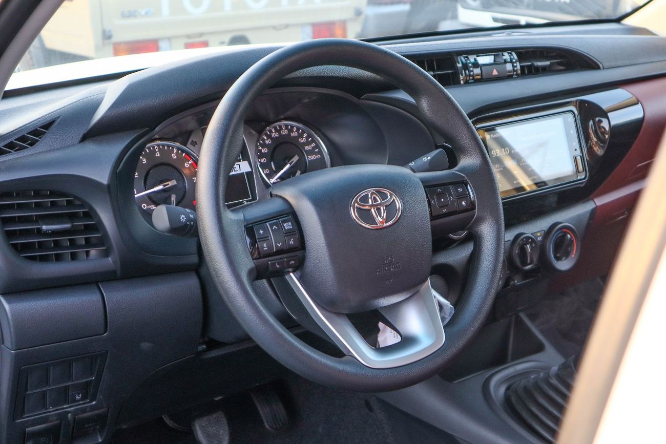 Toyota Hilux 2024 Toyota Hilux (TGN121) 2.7L 4×2 RWD