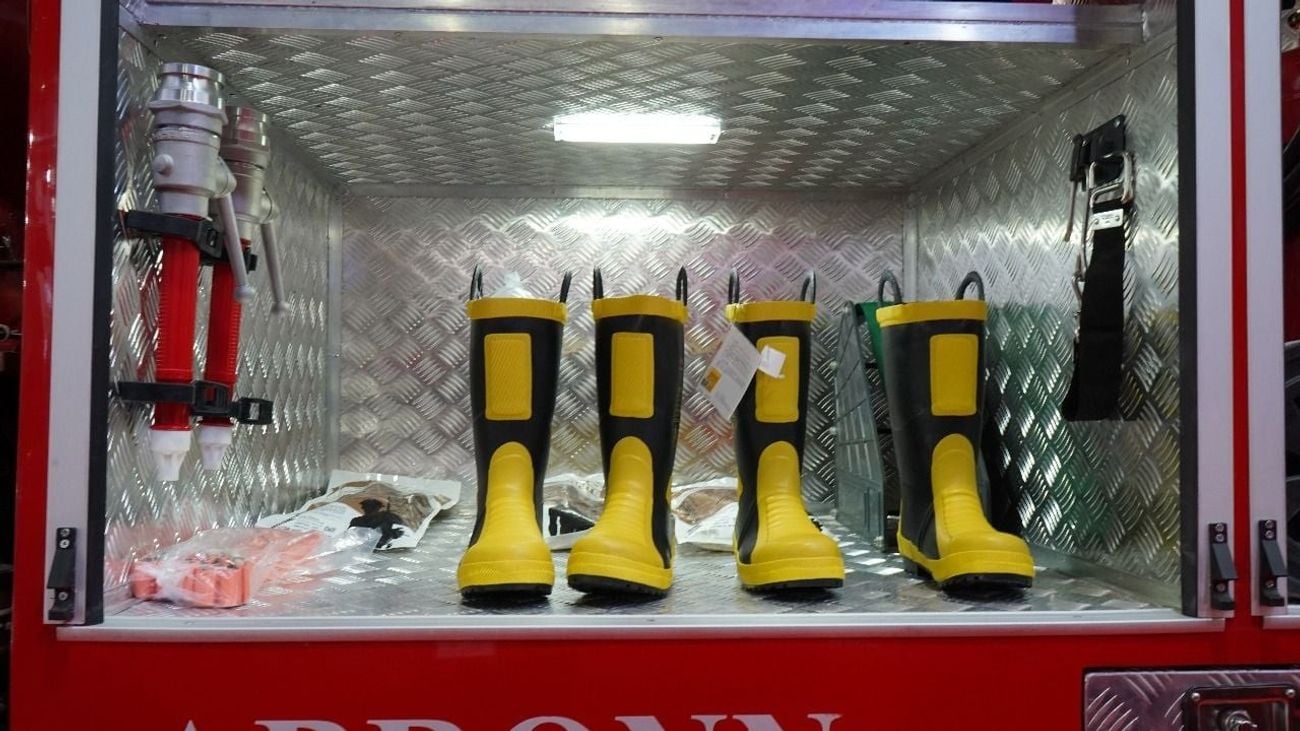 Hino 500 Hino- 1221 Fire and Rescue Truck