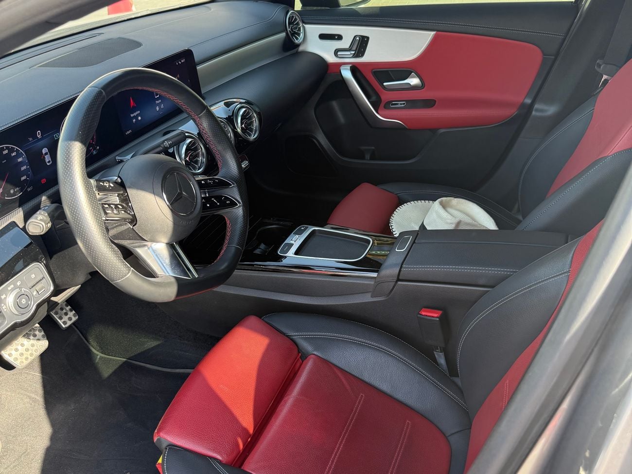 Mercedes-Benz A 200 premium 1.3L