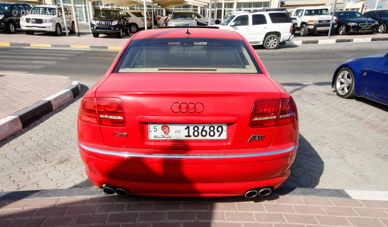 Audi S8 Quattro