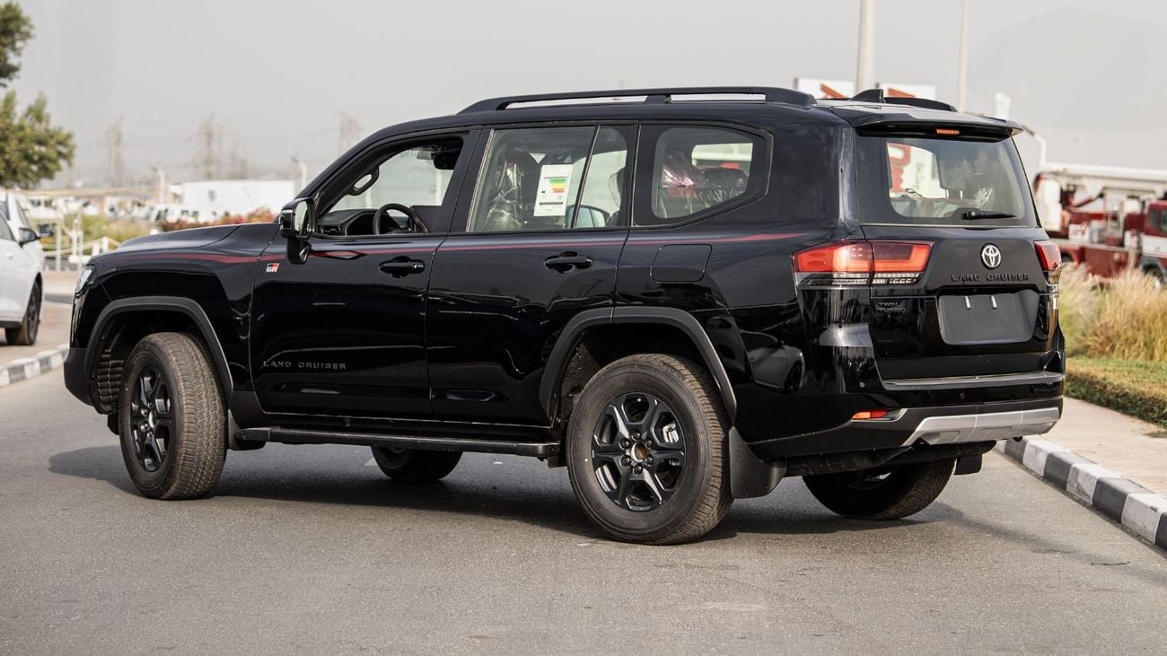 تويوتا لاند كروزر GRS 3.5L - Attitude Black-GR-S Black Inside Dark Red | Export Only