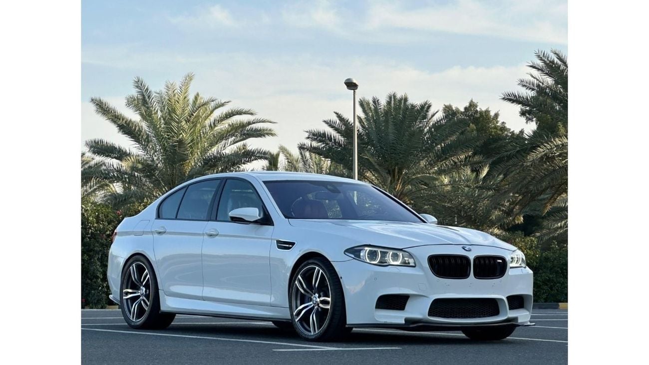 BMW M5 Competition BMW M5 2014 GCC // FSH // ACCIDENT FREE // PERFECT CONDITION