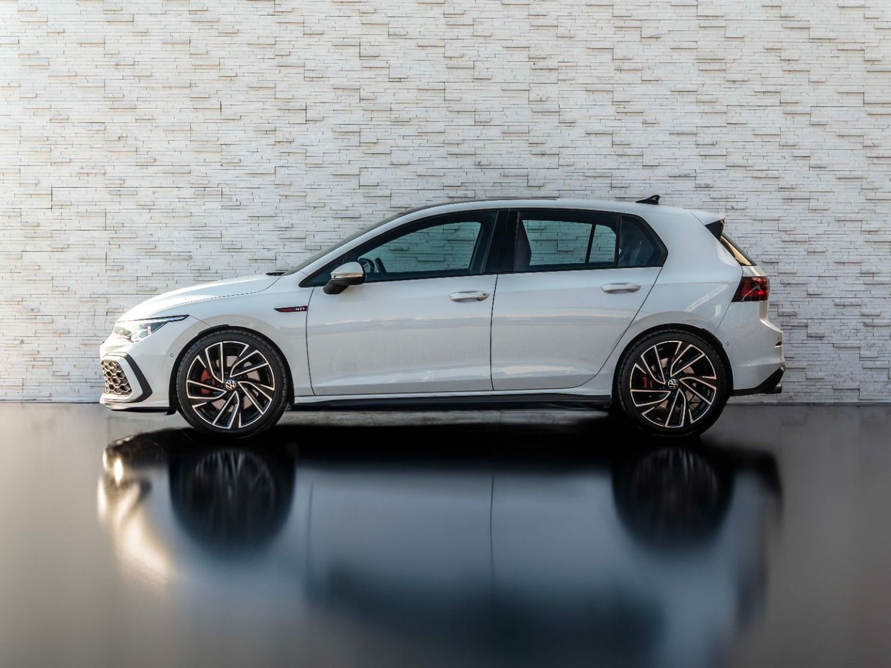 فولكس واجن جولف GTI Sport 2.0T