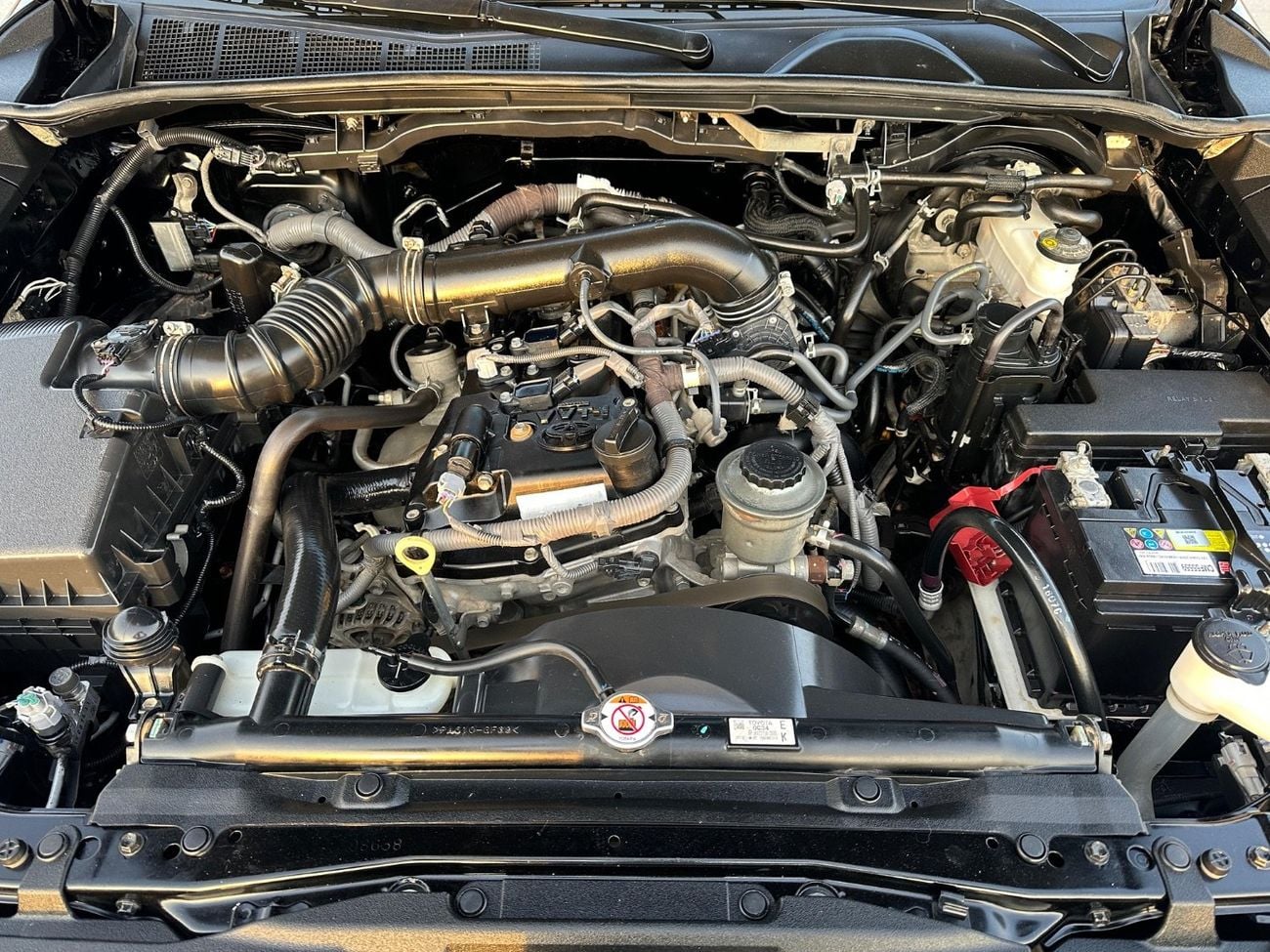 Toyota Fortuner EXR 2.7L (164 HP)