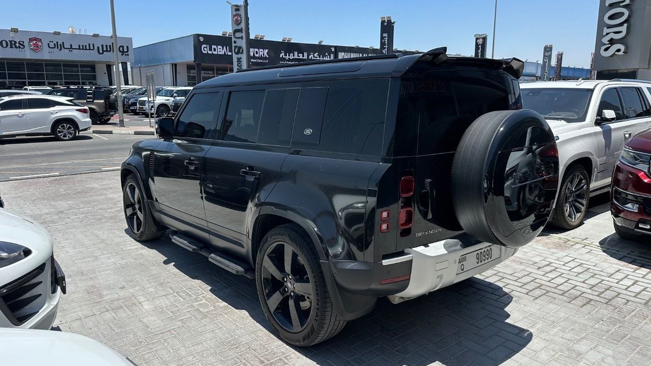 Land Rover Defender GCC | Full Service history | under warranty