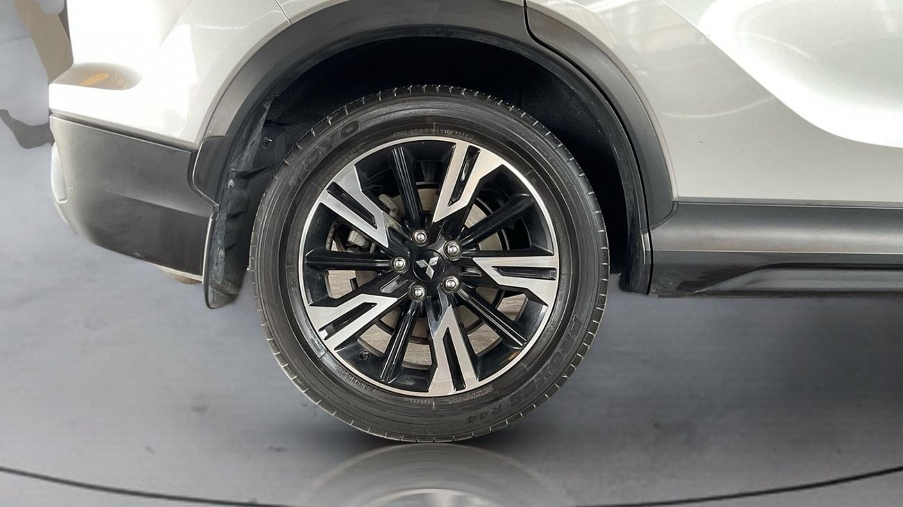 Mitsubishi Eclipse Cross GLS MIDLINE | Guaranteed Warranty | 0 Down Payment