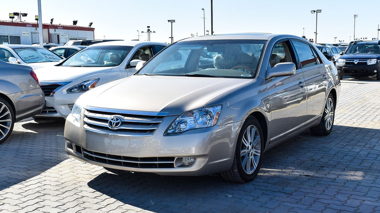 Used Toyota Avalon Limited ( Clean title ) 2005 for sale in Sharjah 300150