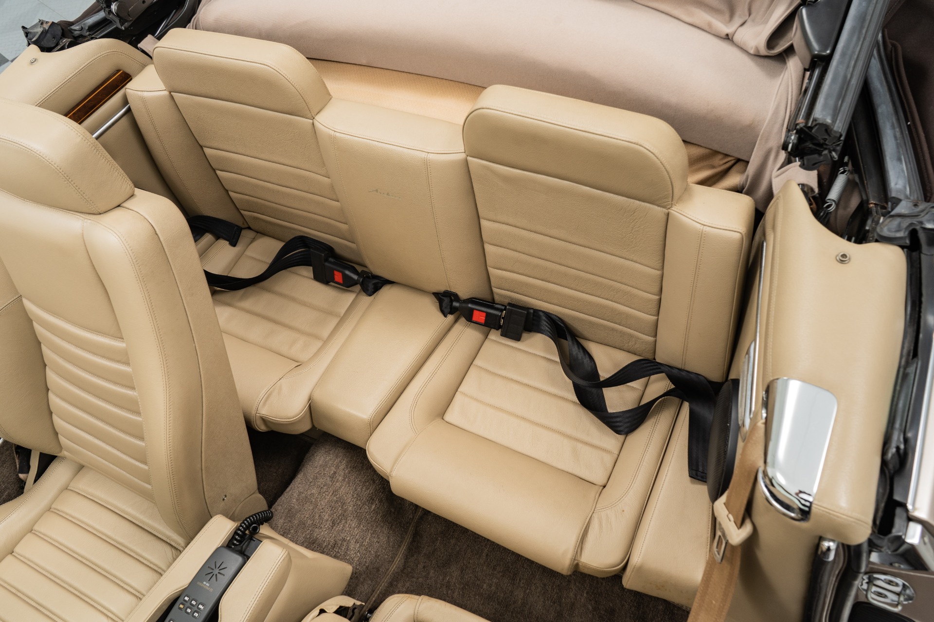 Jaguar XJS interior - Seats