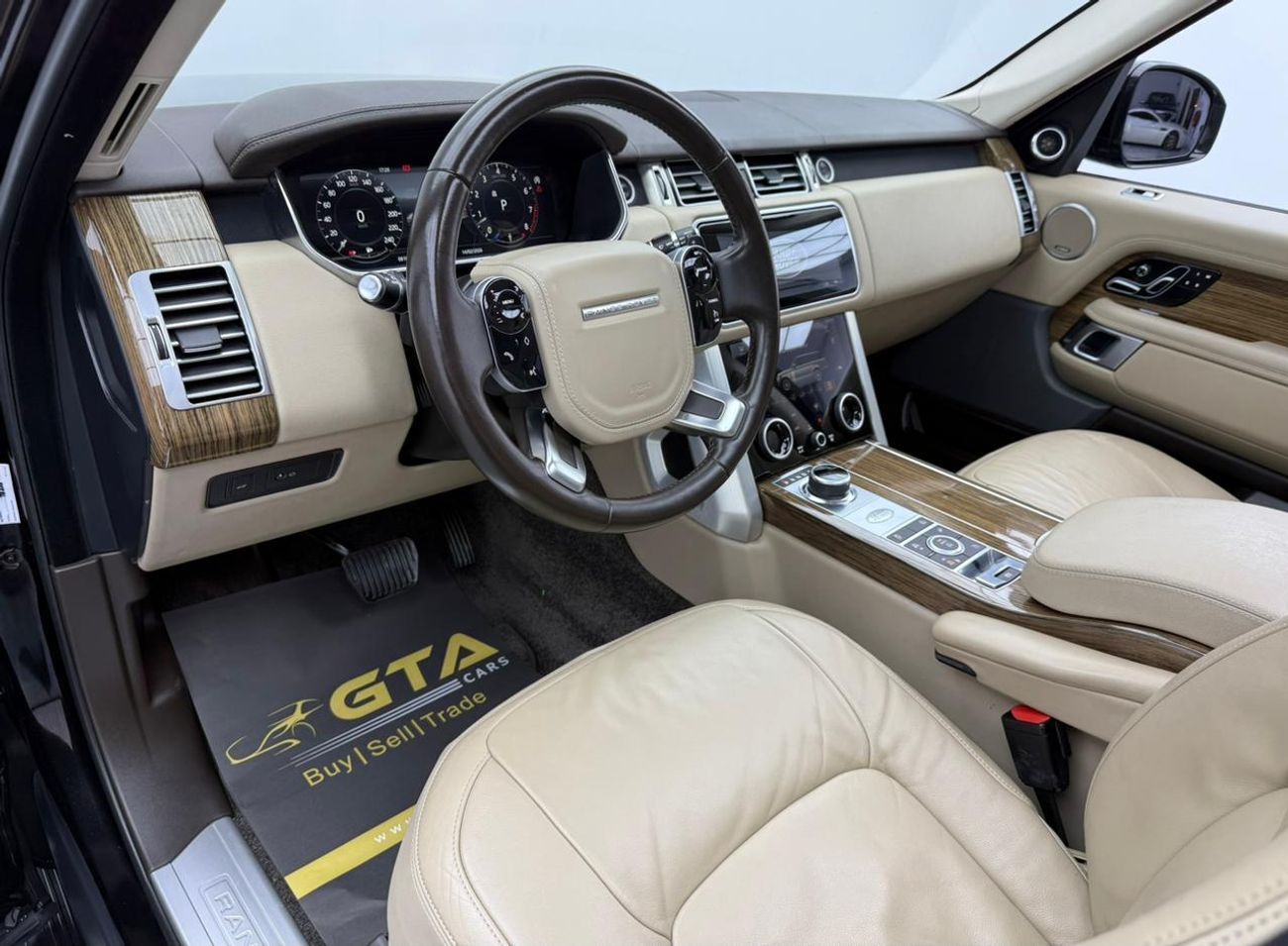 لاند روفر رينج روفر HSE 3.0L (380 HP) 2019 Range Rover Vogue HSE, Warranty, Full Service History, Fully Loaded, Excellen