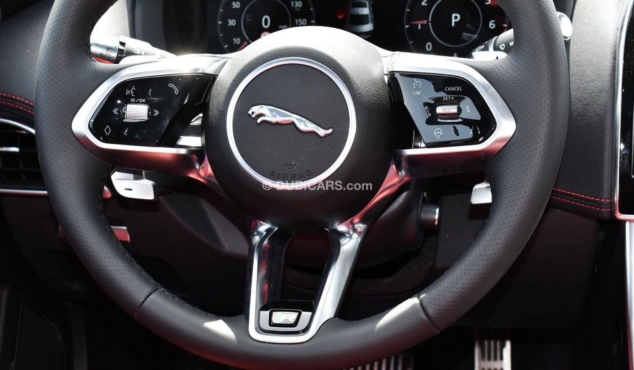 Jaguar XE 2.0 I4 R-Dynamic HSE (300PS) AWD Aut