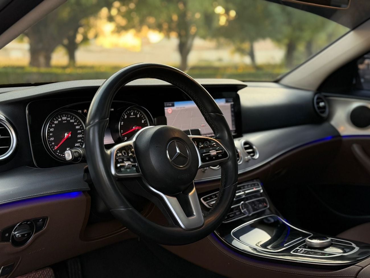 مرسيدس بنز E200 EL1 2.0L